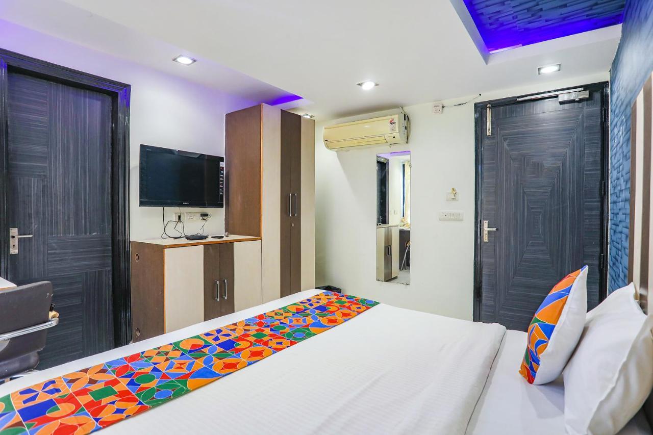 Fabhotel Trio Continental Patel Nagar New Delhi Buitenkant foto